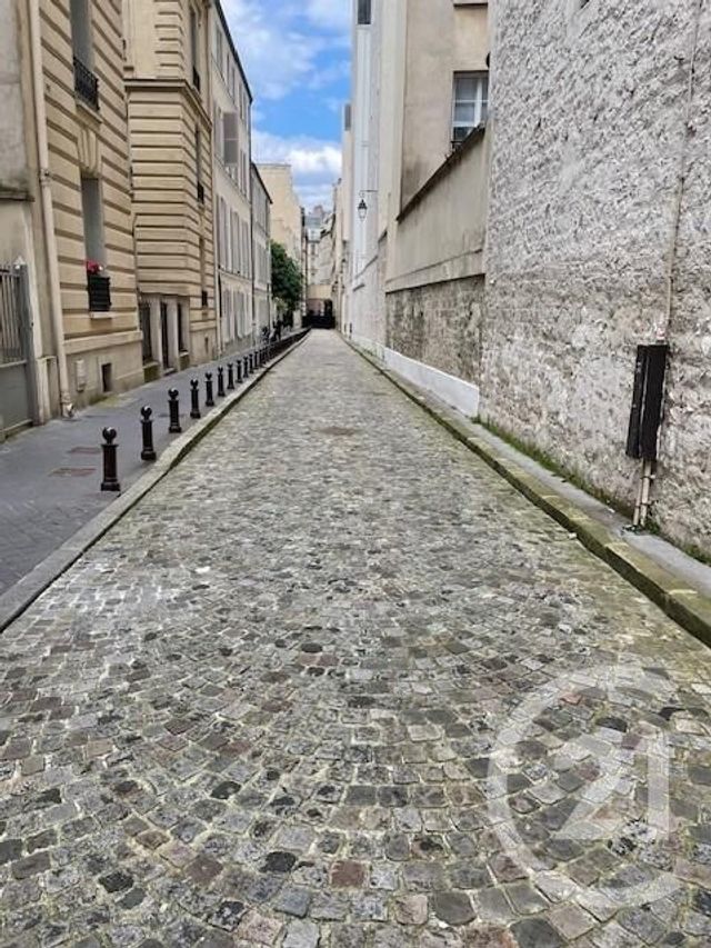 parking à vendre - 17.08 m2 - PARIS - 75008 - ILE-DE-FRANCE - Century 21 Alpha Hoche