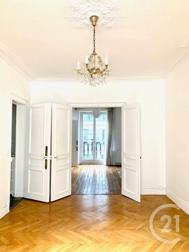 Appartement F3 à vendre - 4 pièces - 71.0 m2 - PARIS - 75008 - ILE-DE-FRANCE - Century 21 Alpha Hoche