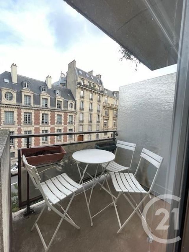 Appartement Studio à louer PARIS